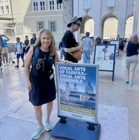 Salzburg in front of sign